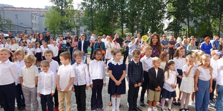 Powiększ grafikę: rozpoczecie-roku-szkolnego-2025-2026-636424.jpg